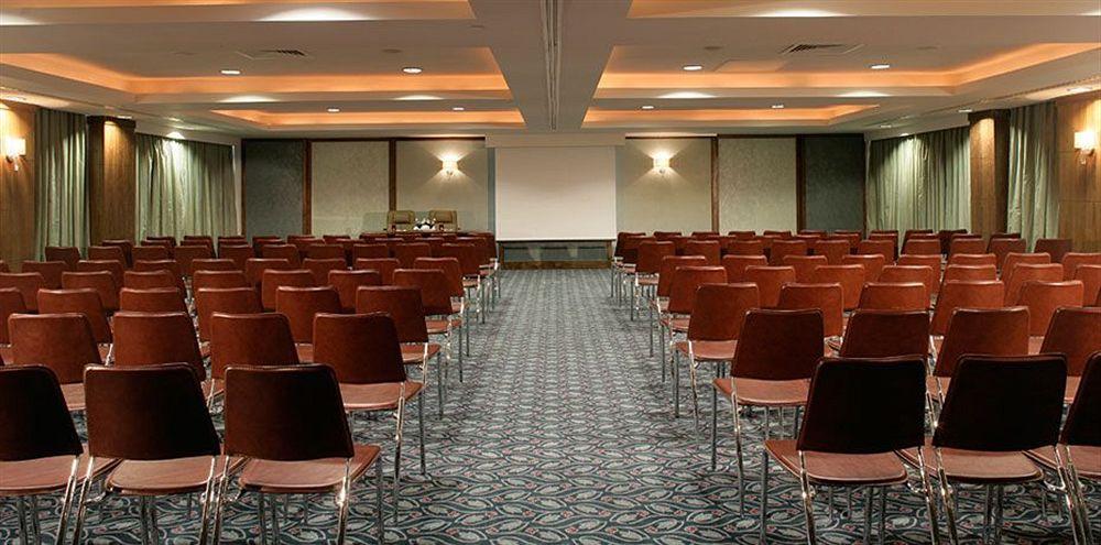 The Savoy Hotel Limerick Junction Zewnętrze zdjęcie Meeting room