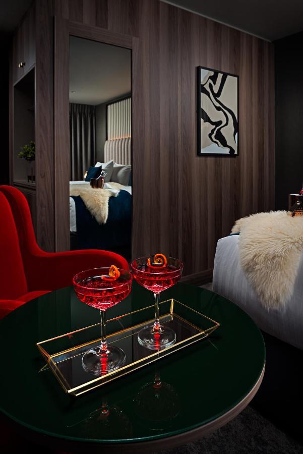 The Savoy Hotel Limerick Junction Zewnętrze zdjęcie A room at the hotel