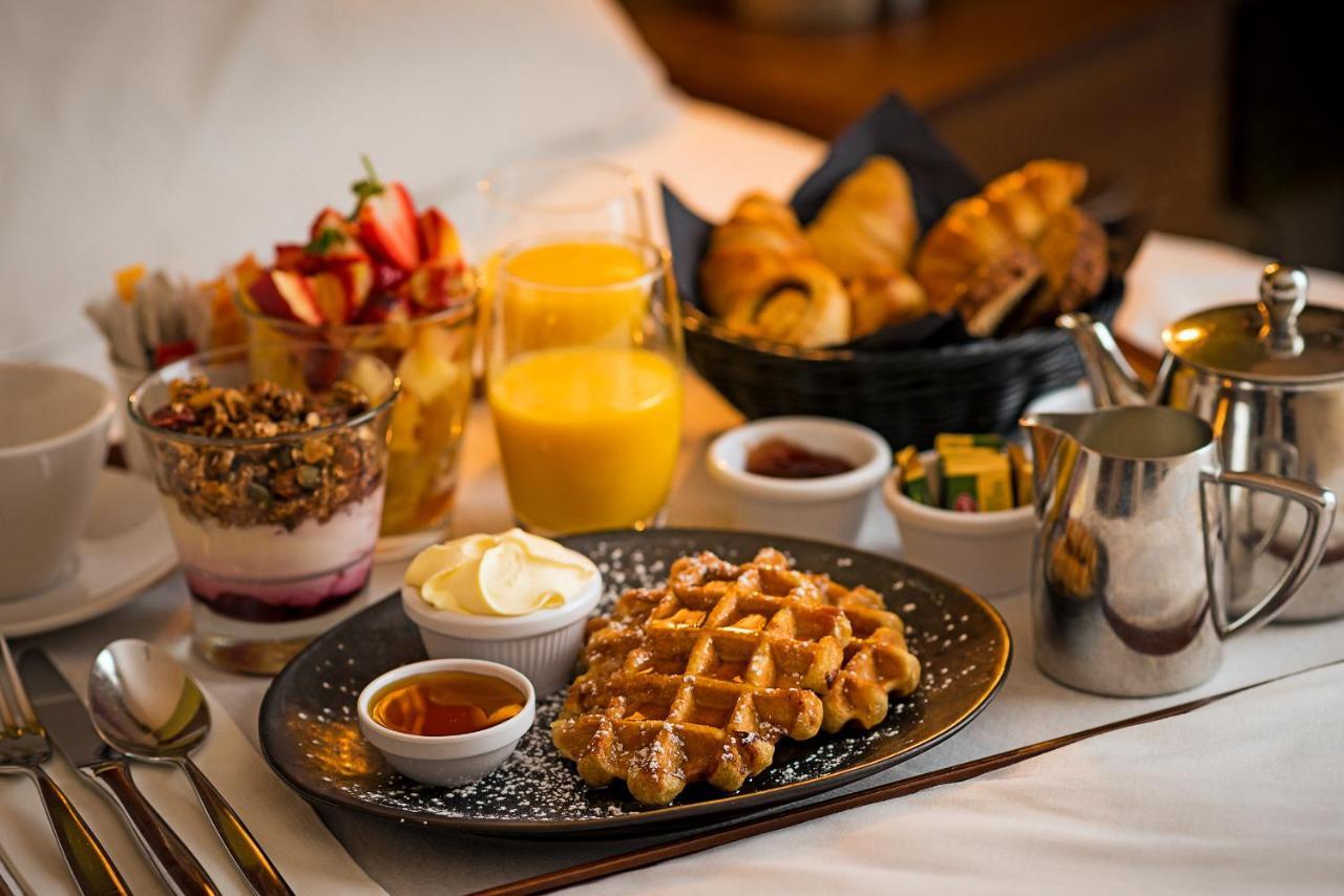 The Savoy Hotel Limerick Junction Zewnętrze zdjęcie A breakfast at the hotel